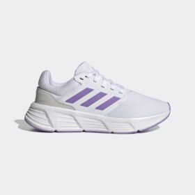 รองเท้าวิ่งผู้หญิง ADIDAS GALAXY 6 - Cloud White/Violet Fusion (HP2415)